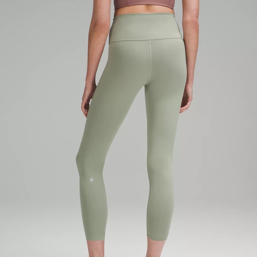 BRAND NEW Lululemon Wunder Train High-Rise Tight 25" - Picture 2 of 5